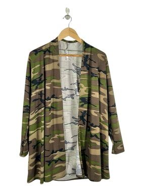 Azules Long Sleeve Camo Cardigan Size Small